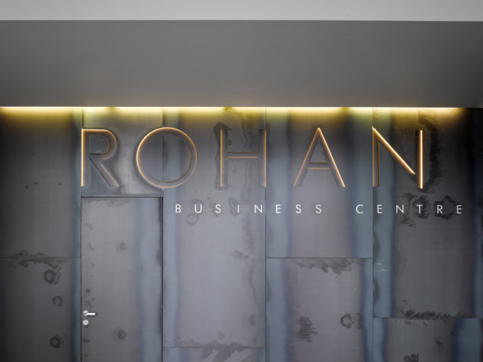 Náhledový obrázek Rohan Business Centre - redesign recepce 3